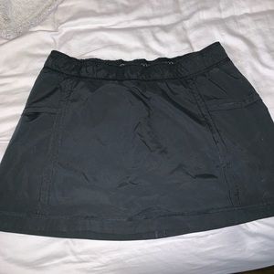 Lululemon black skirt